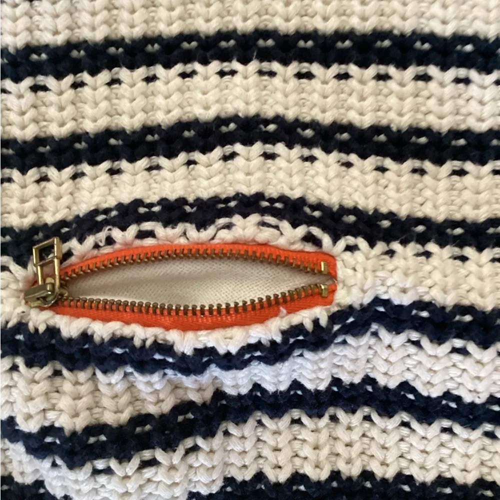 Tommy Hilfiger Cropped Sweater Striped with Zipper Detail, Size M - Picture 5 of 5